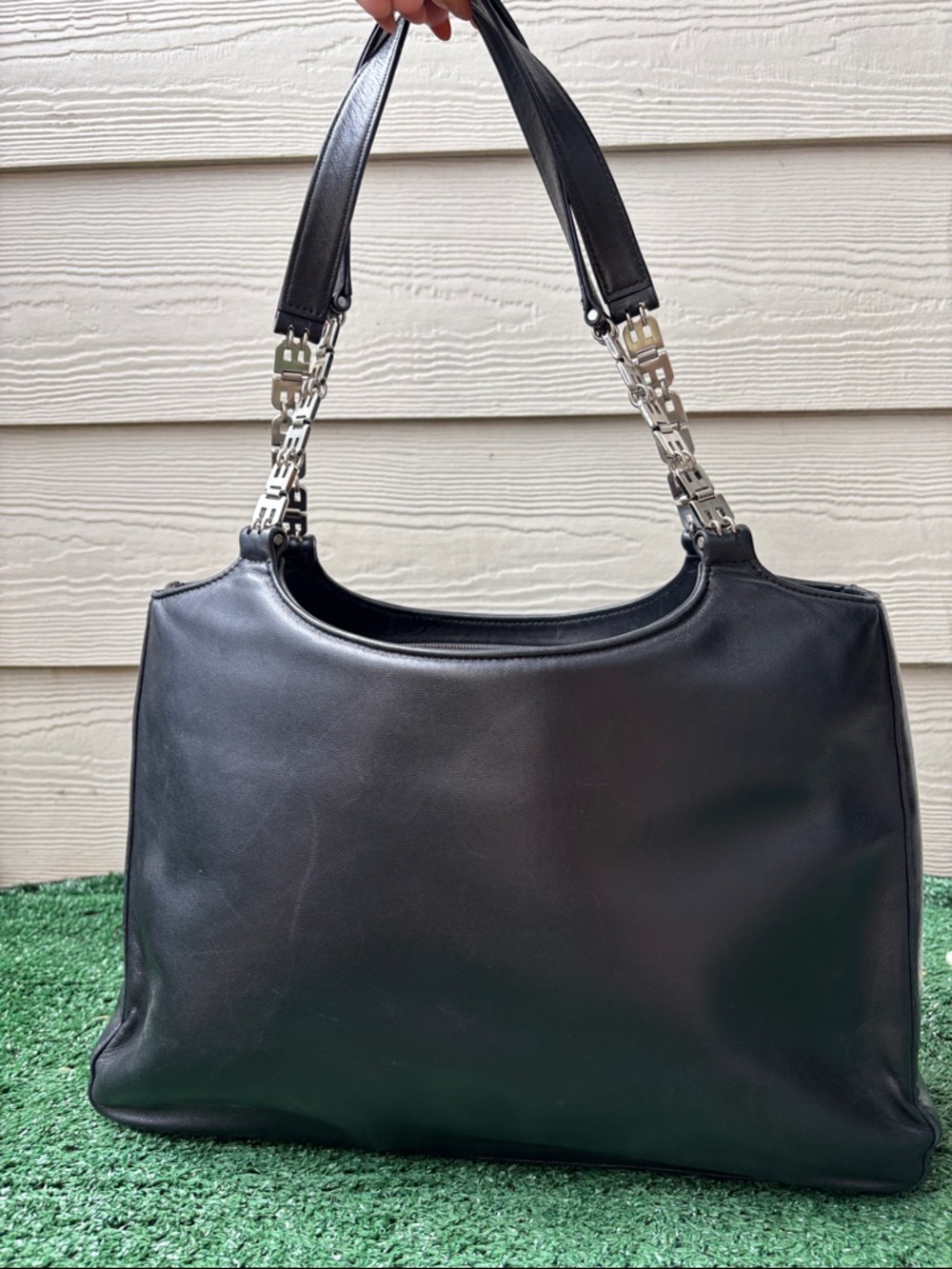 Bally Classic Black Leather Shoulder Bag with Silver Chain Accents
